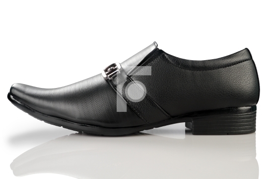 Formal Men_qt_s Black Leather Shoe on White Background