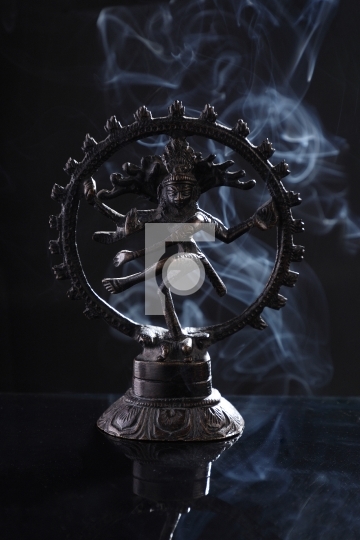 Hindu God Nataraj / Shiva Dance Idol Statue with Smoke
