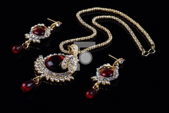 Indian Style Jewellery Set - Necklace and Earrings