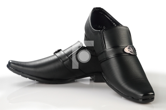 Semi Formal Men_qt_s Black Leather Shoe on White Background